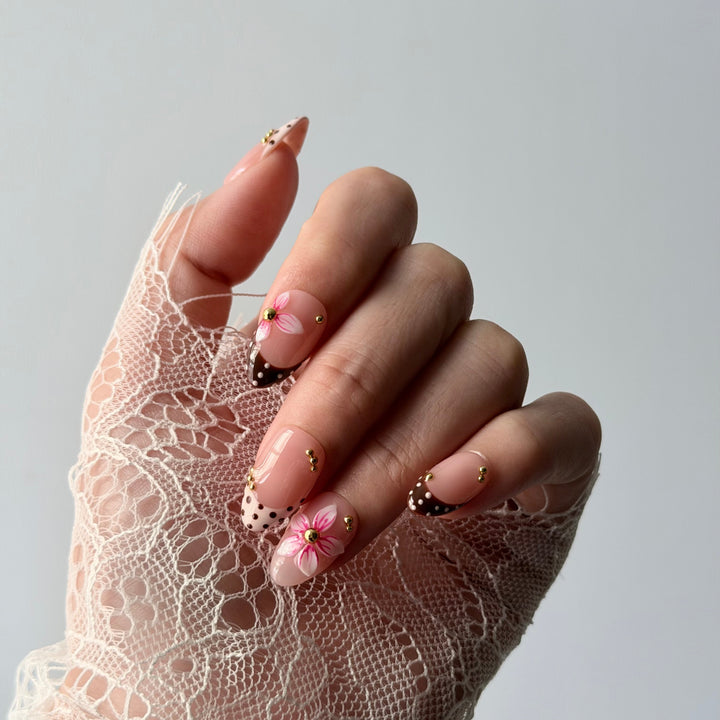 Elegant pink floral handmade press-on nails